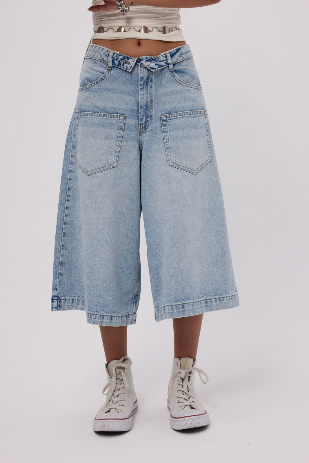SUPER BAGGY BERMUDA SHORT