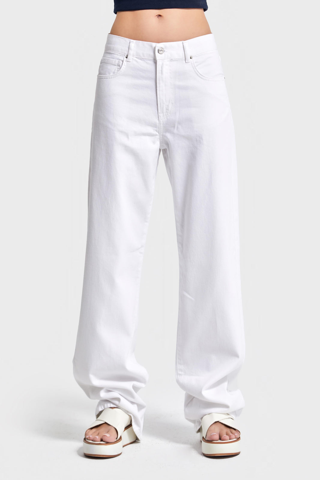SOFIA Loose High Rise Jeans - Snow