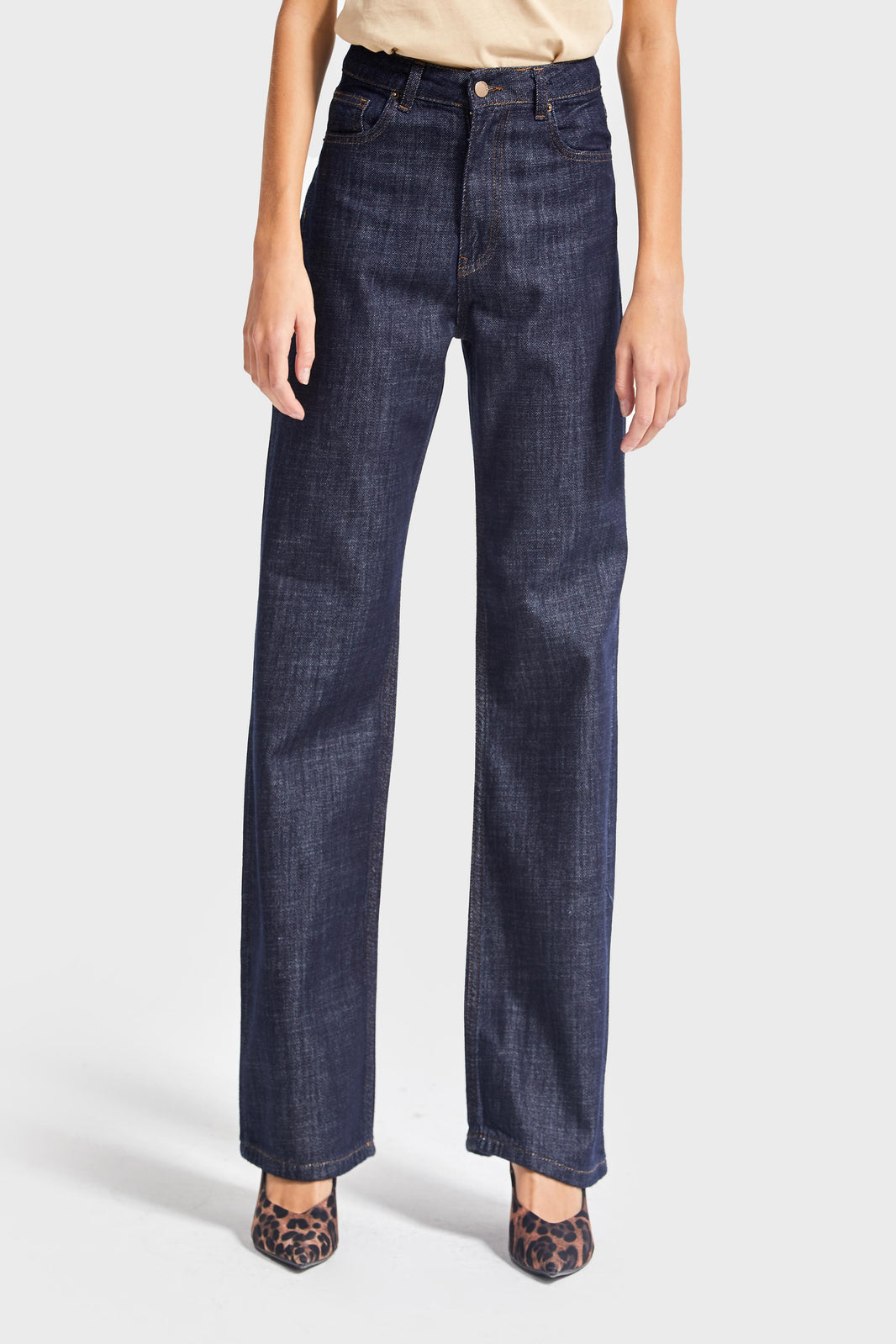 Straight Mid Rise Jeans - Indigo