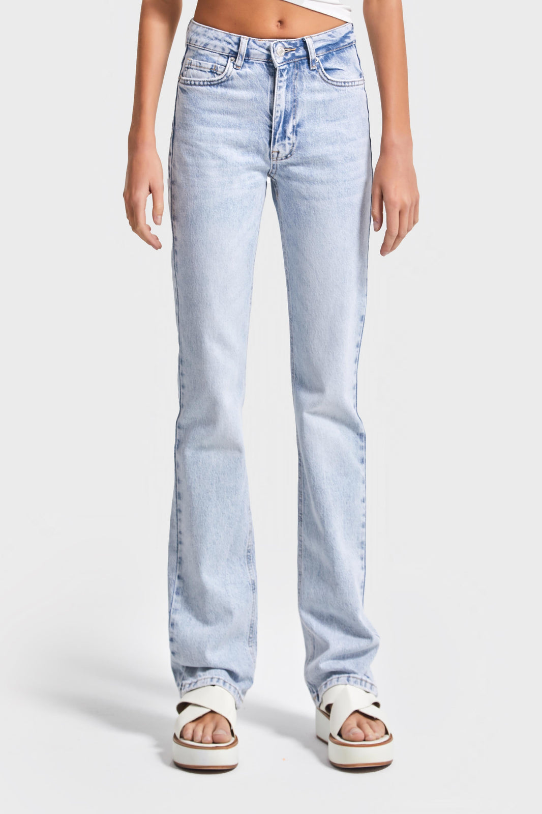Straight High Rise Jeans - Sky