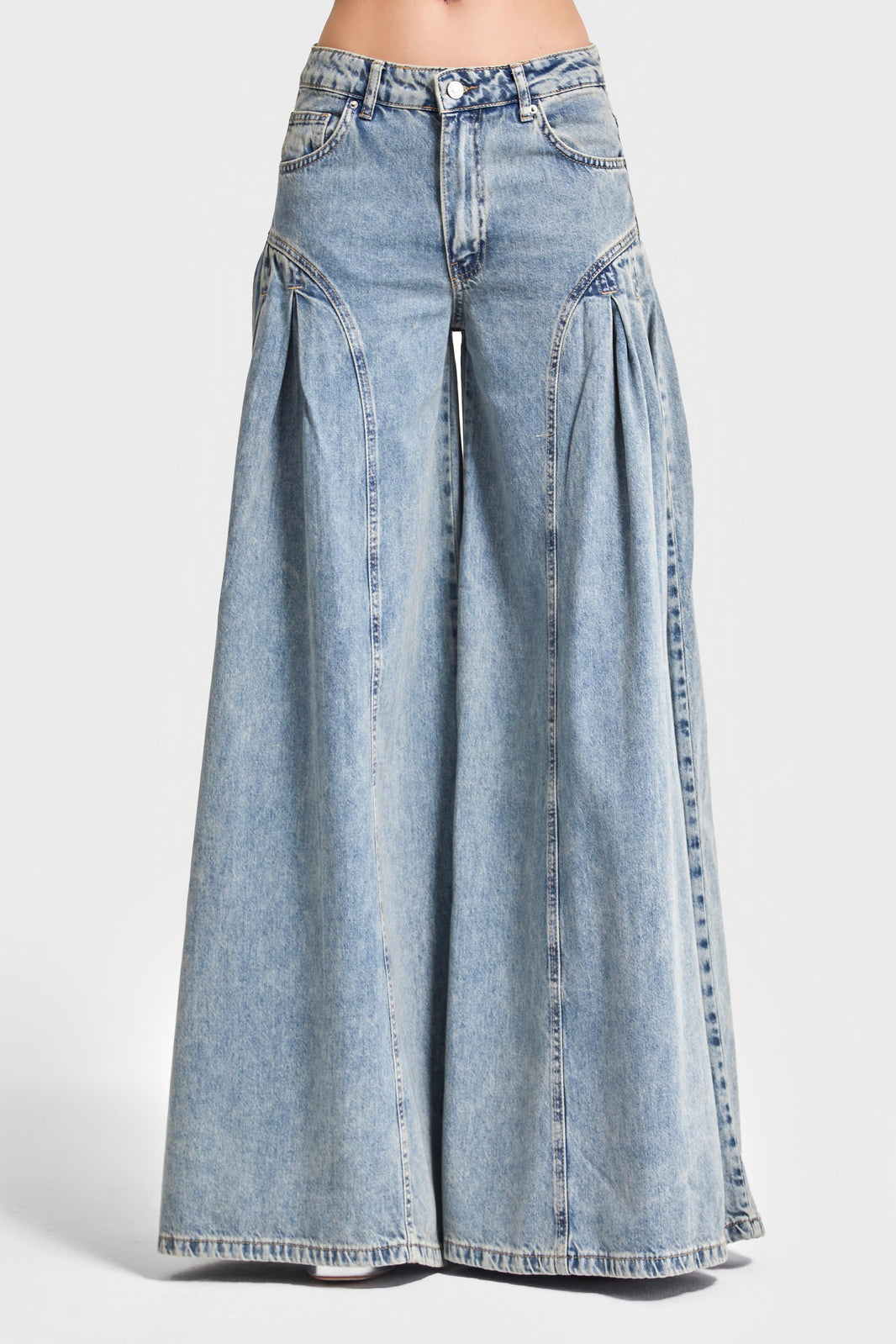 Elephant Relaxed Mid Rise Jeans