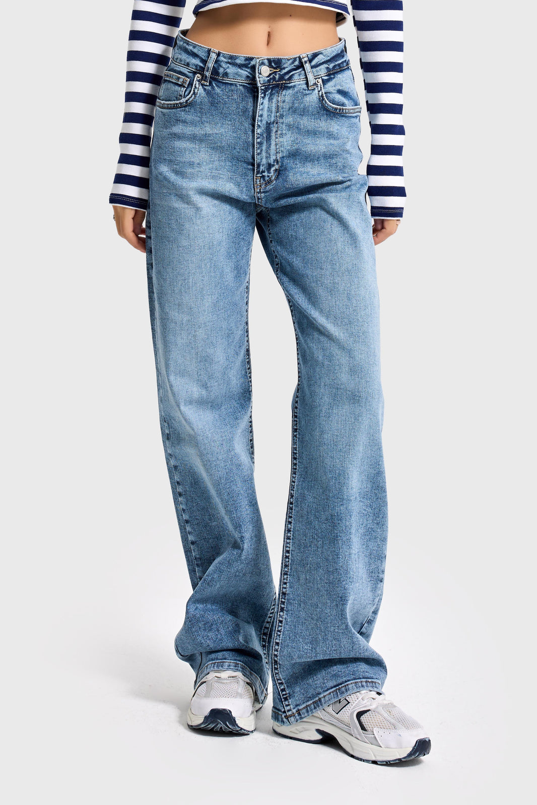 STRAIGHT HIGH RISE JEANS - AZURE