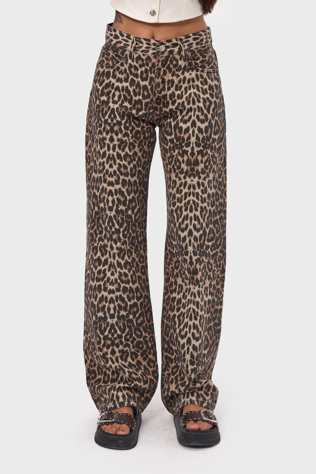 LEOPARD LOOSE MID RISE JEANS