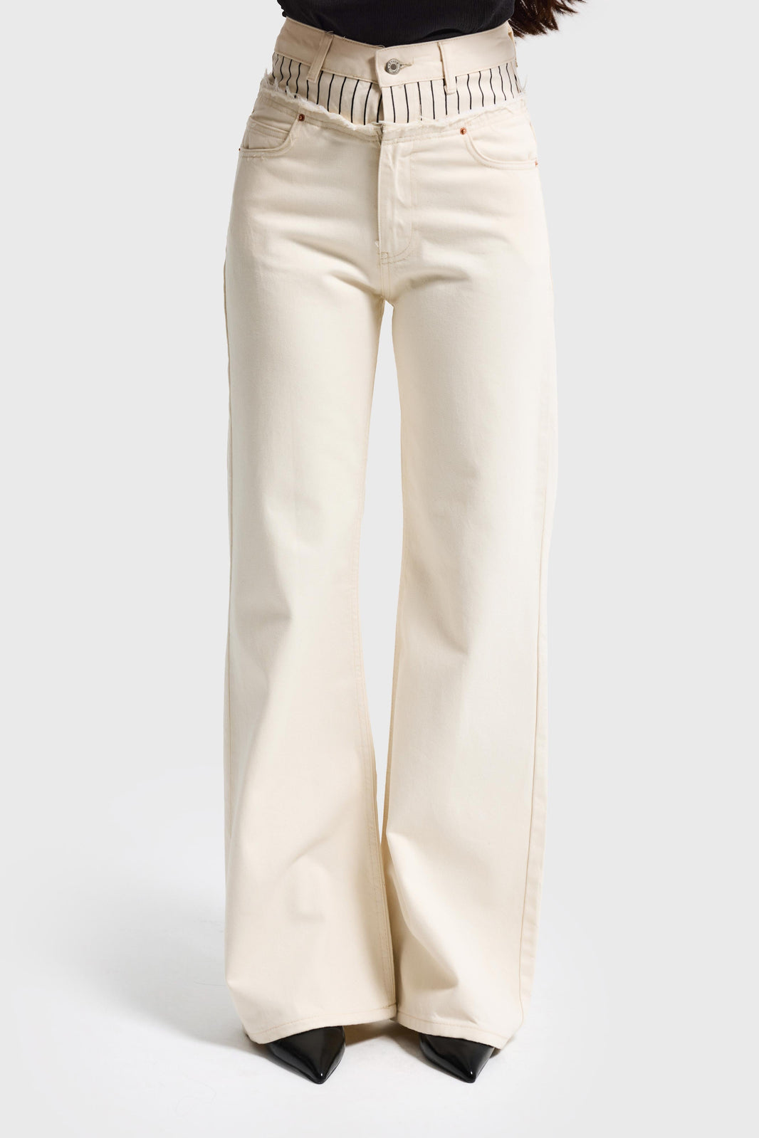 WIDE MID RISE JEANS