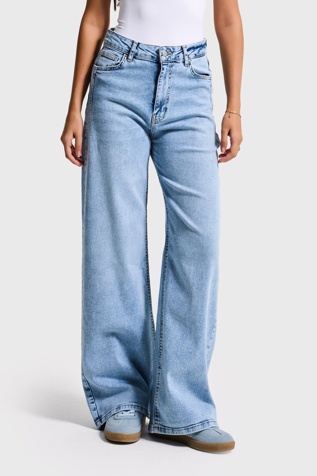 WIDE HIGH RISE JEANS - SKY