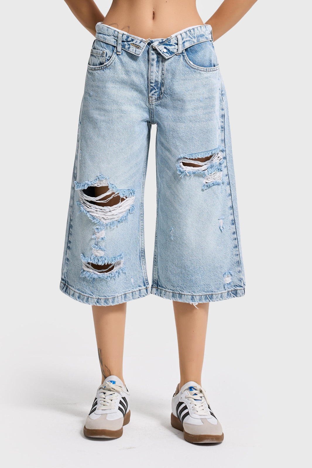 RIPPED BERMUDA DENIM SHORT - SKY