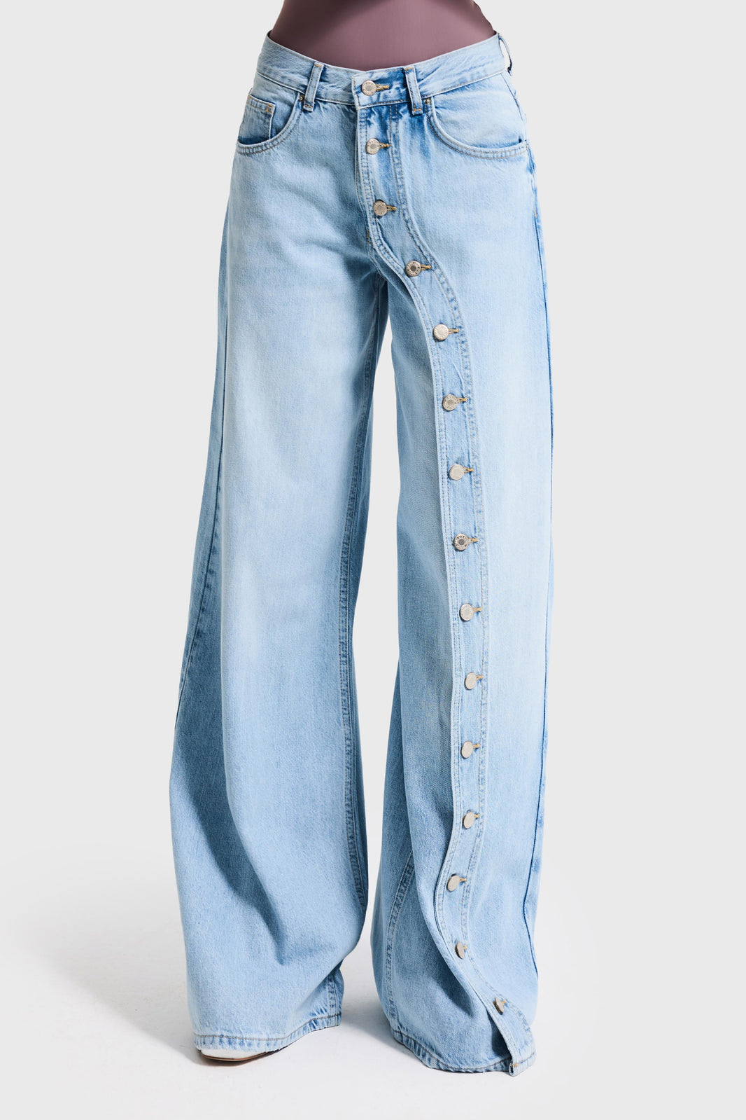 WIDE MIDE RISE JEANS