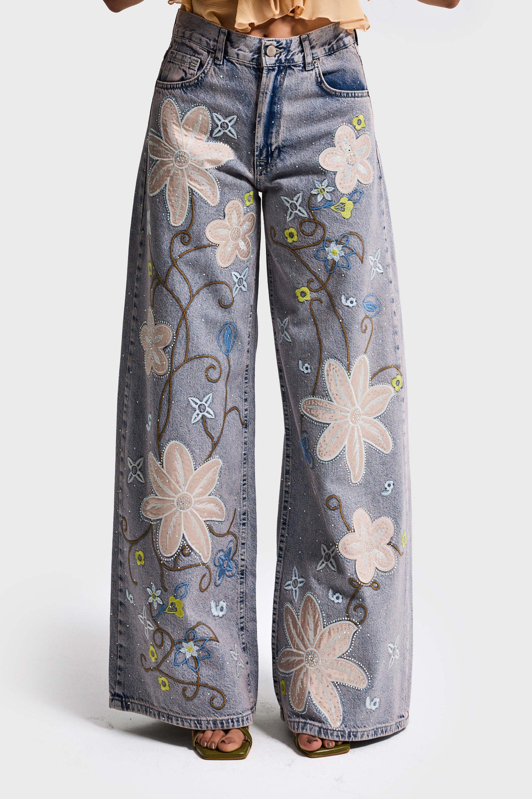 EMBROIDERY PALAZZO MID RISE JEANS