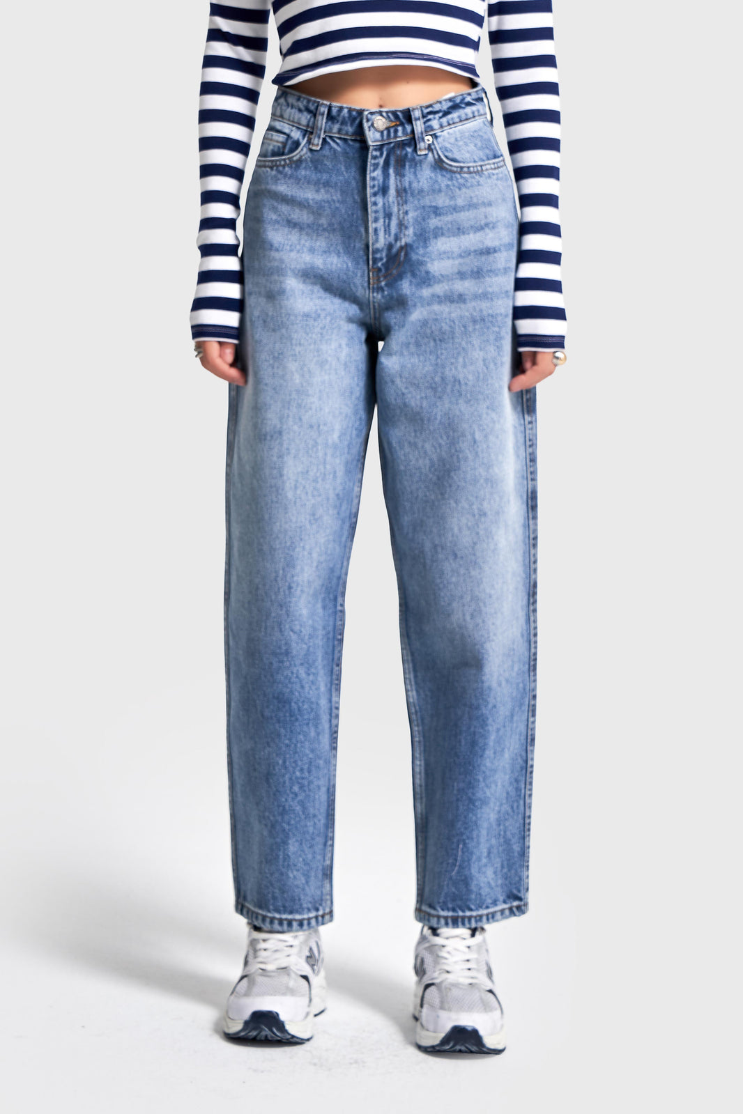 JUNE RELAXED MID RISE JEANS - AQUA