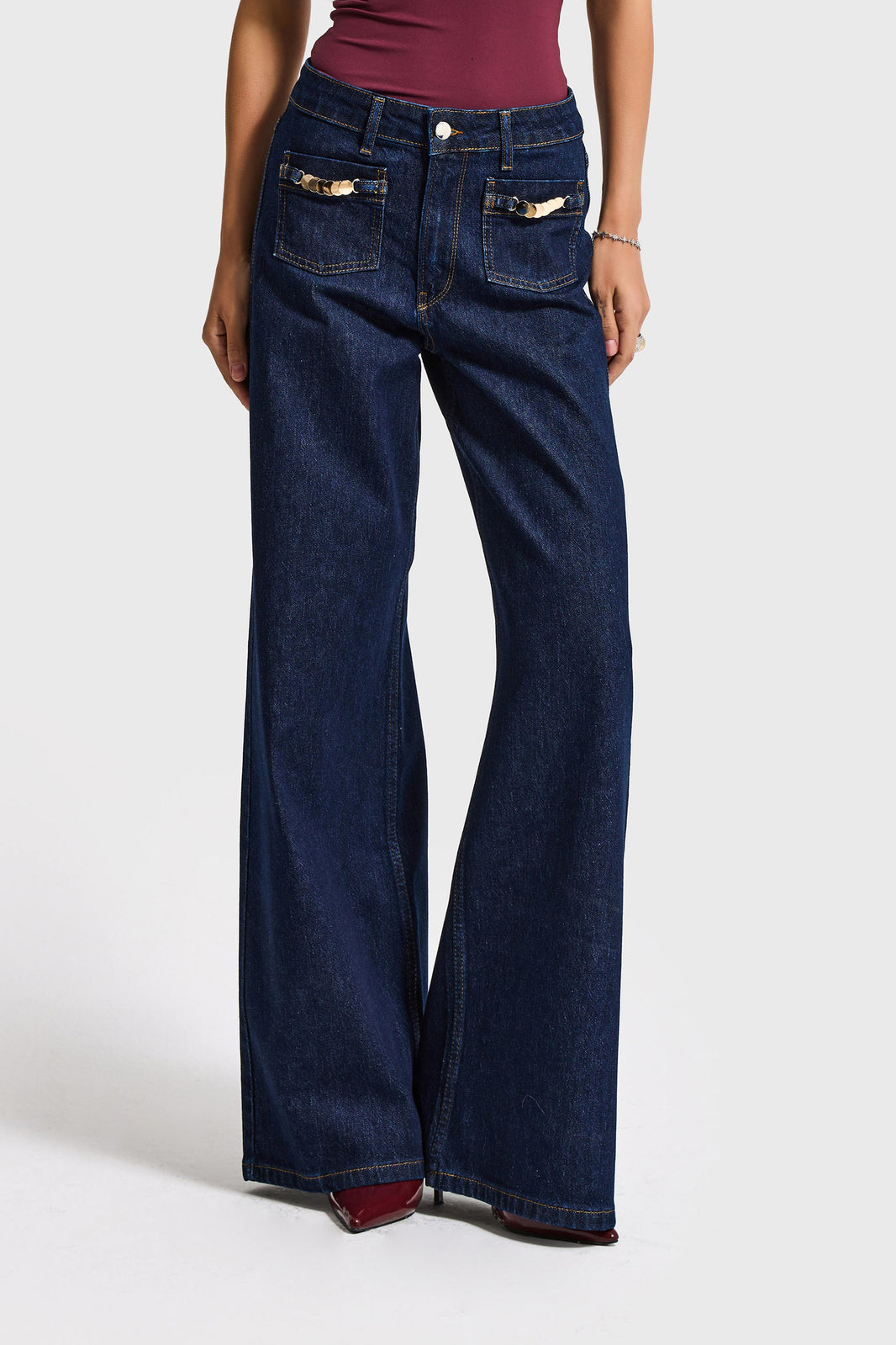WIDE MID RISE JEANS