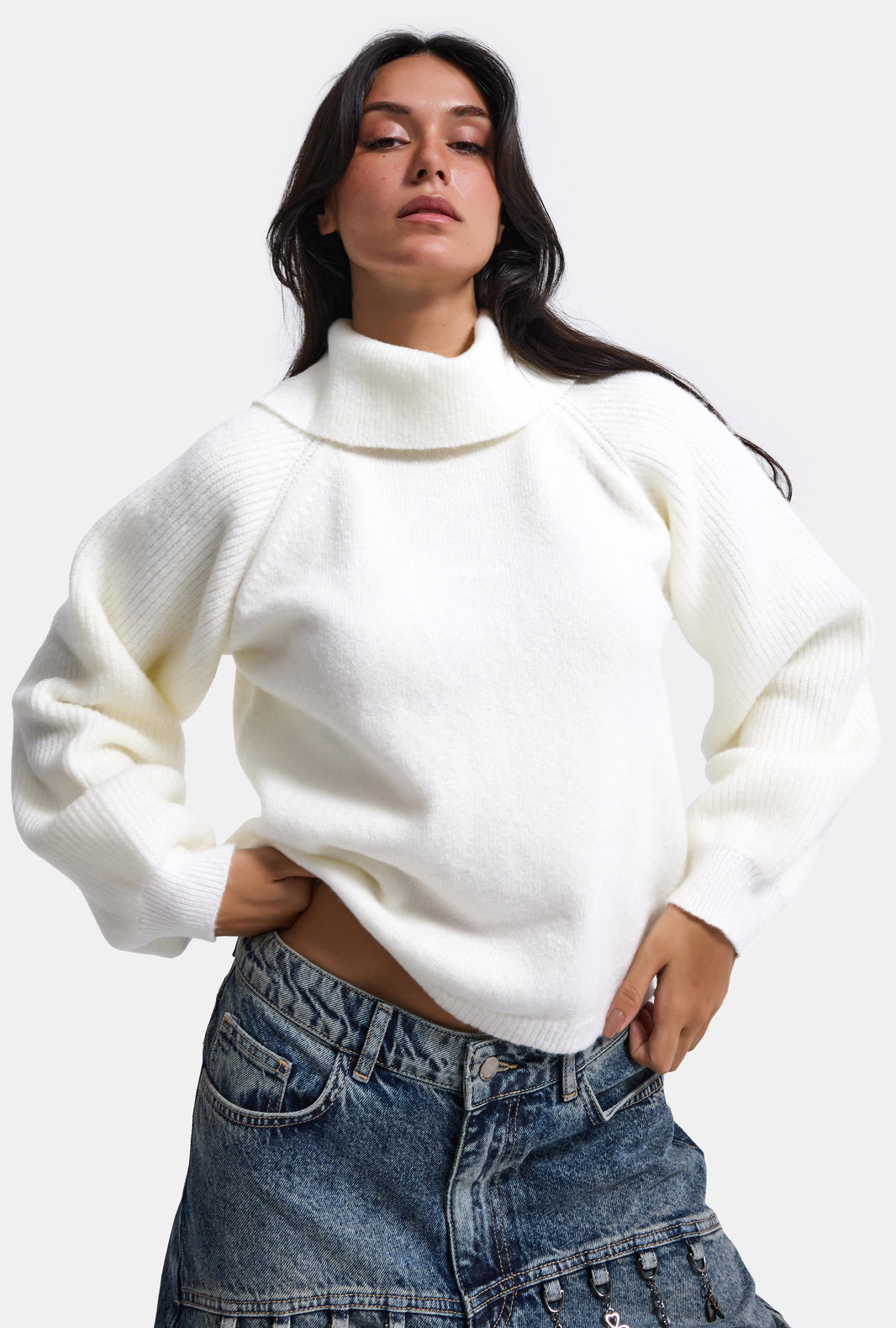 ROLL NECK JUMPER - OFF WHITE