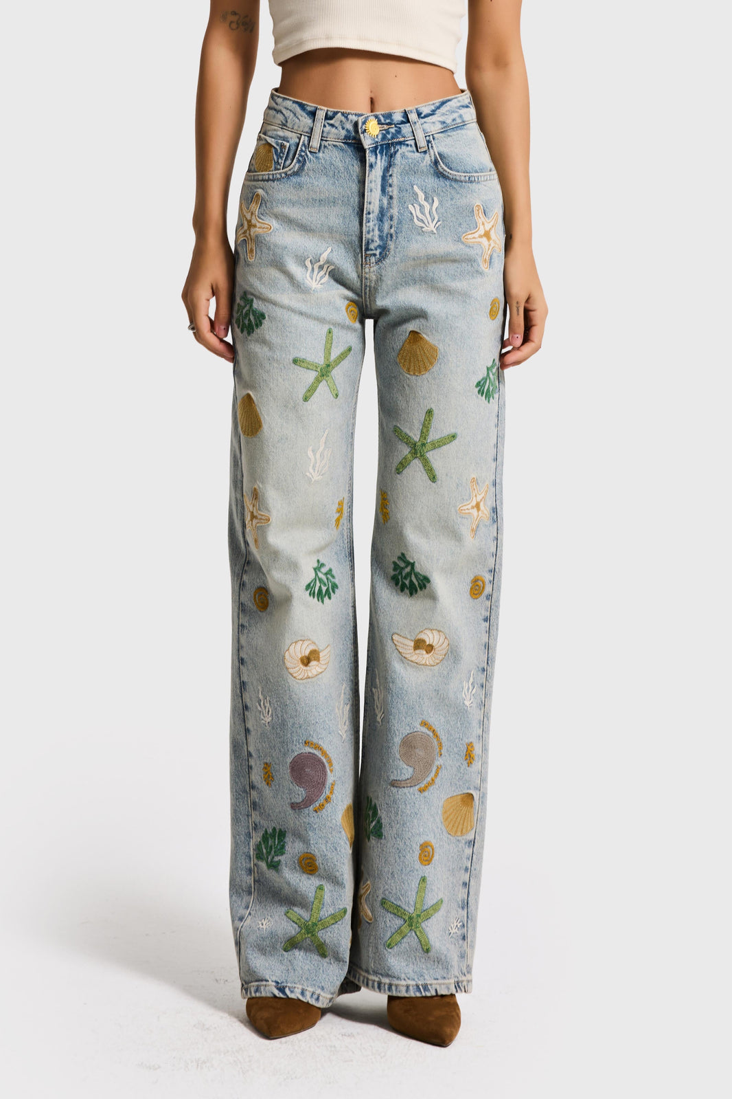 STRAIGHT HIGH RISE JEANS